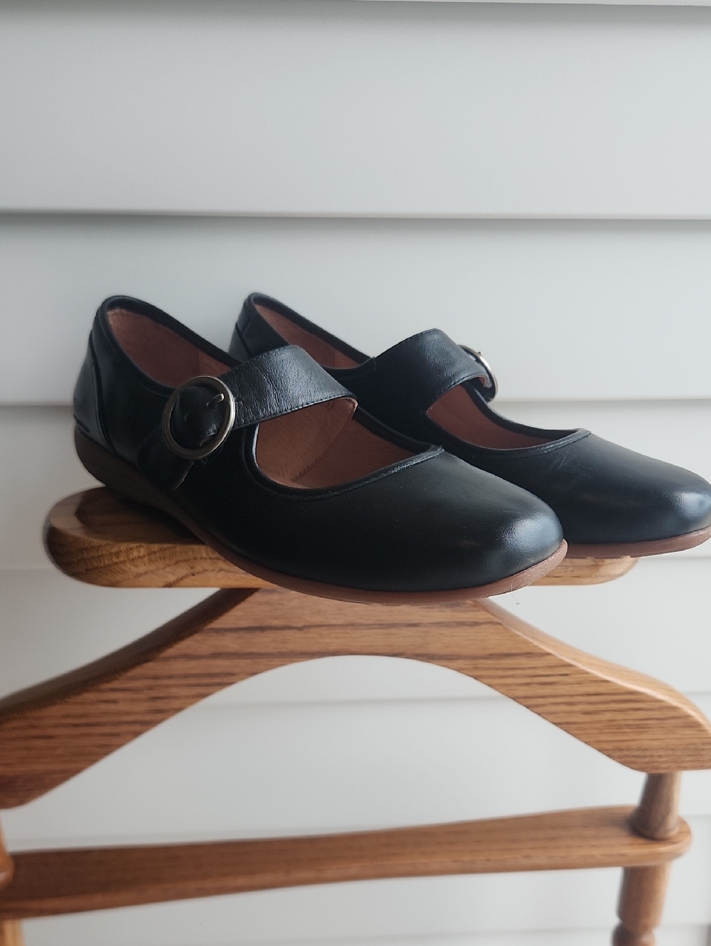 Josef Seibel Women's Black Mary Jane Strap Flats Sz 40 EU